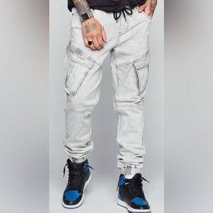 White Cargo Pants with Textured Fabric and Elastic Cuffs